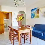 Le Domosolas - In Centro Storico A Apartmán
