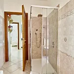 Le Domosolas - In Centro Storico A Apartmán Orosei