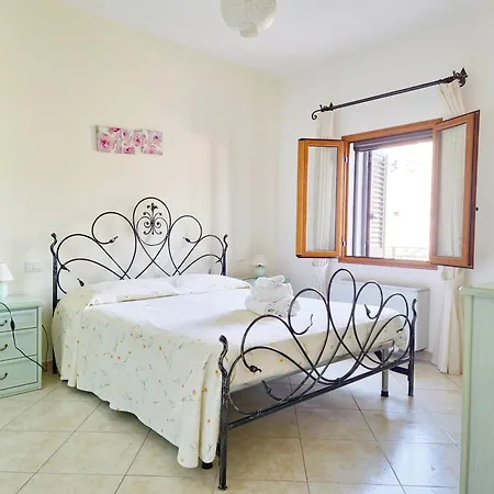 Apartament Le Domosolas - In Centro Storico A Orosei