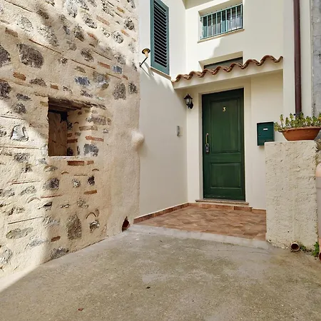 Le Domosolas - In Centro Storico A * Orosei